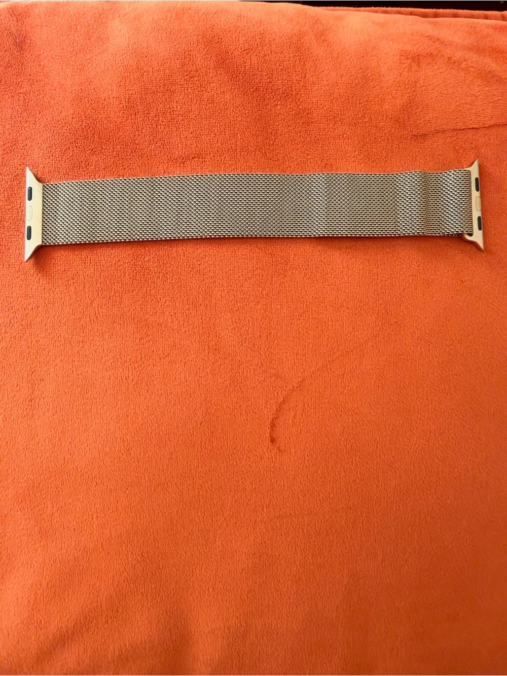 Stainless Steel Milanese Mesh Apple Watch Band - Gold 46 mm - Picture 2 of 2